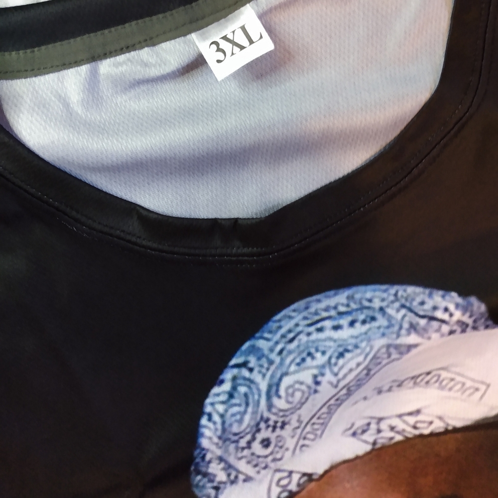 Tupac Shakur Shirt - Picture 2 of 3